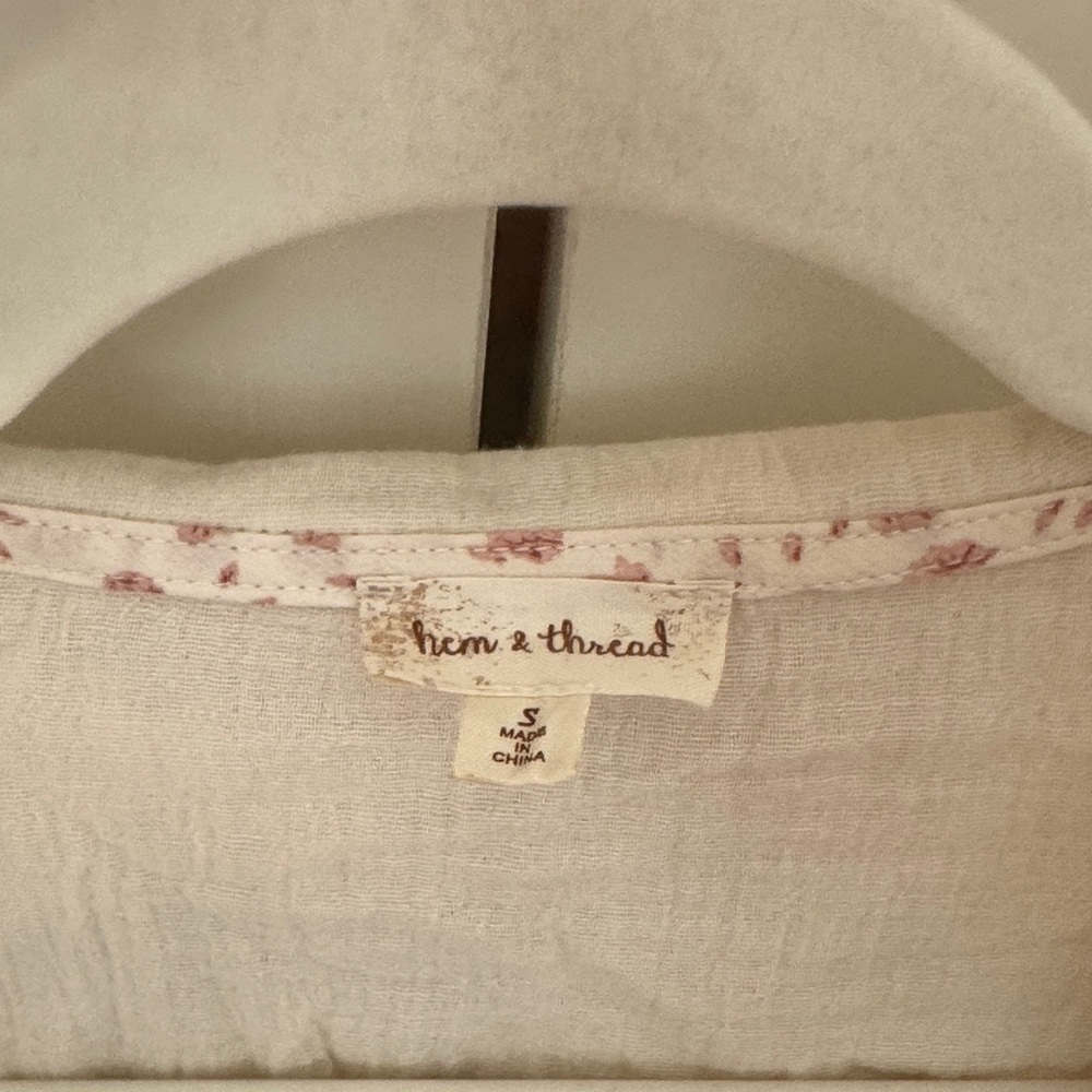 Hem & Thread Collared Top - Picture 2 of 5